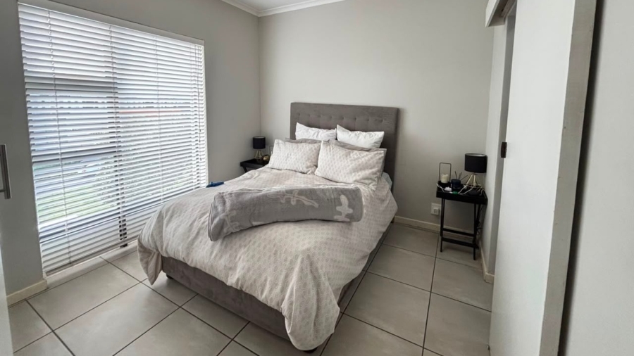 2 Bedroom Property for Sale in Parklands Western Cape